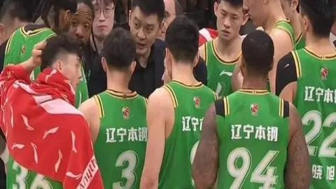 中国男篮对阵关岛战遇挑战，高诗岩徐杰得分困境待解